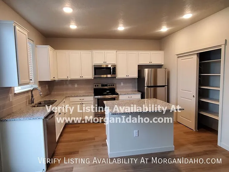 376 N Tessa Ln — Photo 5