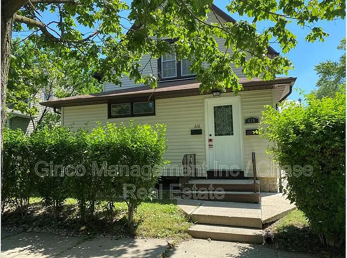 616 Vine St