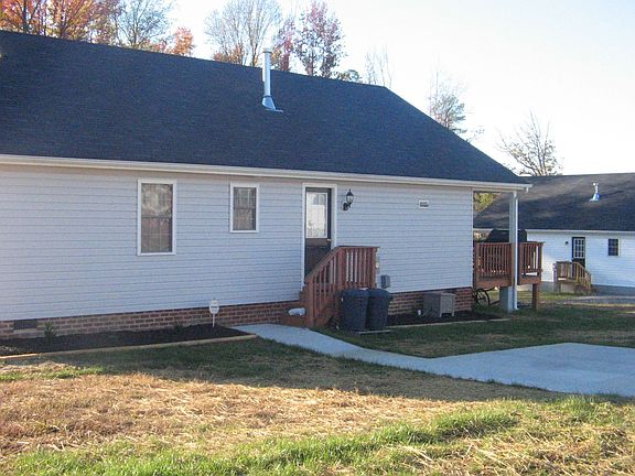 Side w/side entry concrete driveway