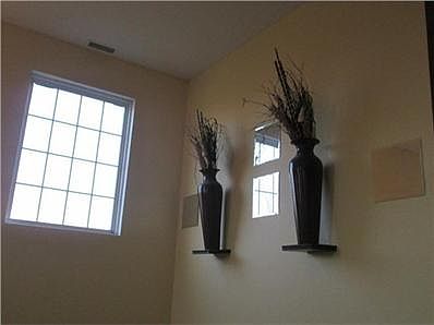 4th image of 620 E Marrew Pl