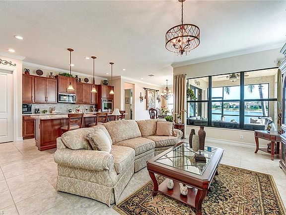 5th image of 9263 Glenforest DR