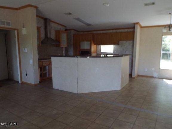 3rd image of 211 Claire Ave