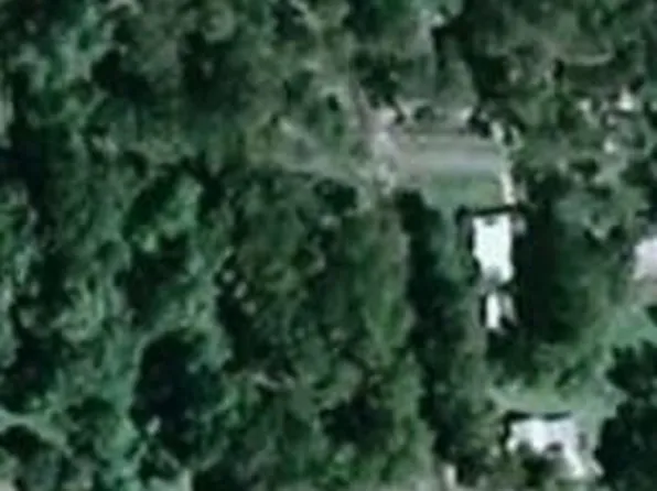 602 4th St SE, Cairo, GA 39828