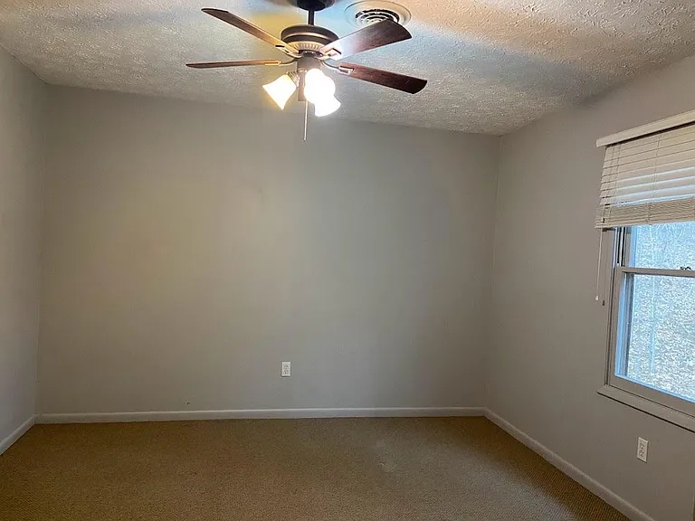 304 Buck Cove Ter — Photo 12