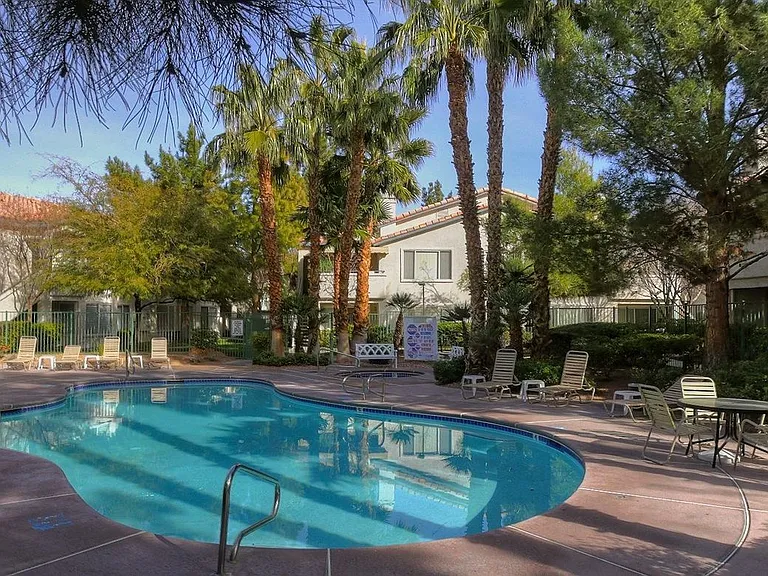 3071 Key Largo Dr #202 — Photo 29