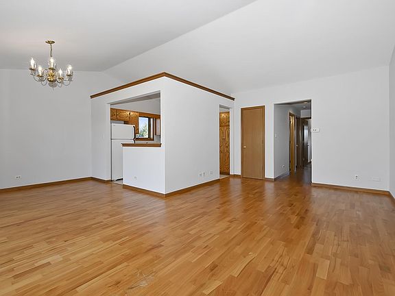 4th image of 8201 Cobblestone Dr #6-3D