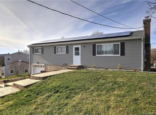 231 Dellwood Dr, Waterbury, CT 06708