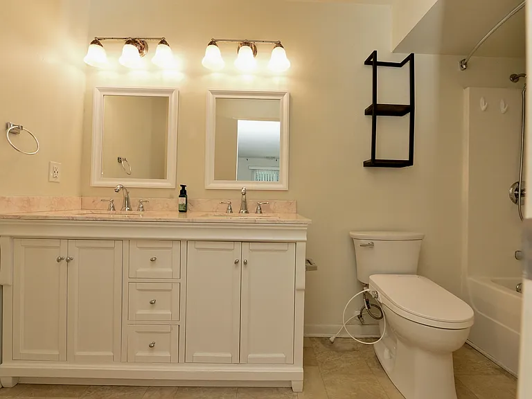 1548 Beachview Dr — Photo 16