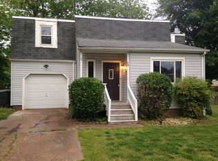 98 Green Glen Dr, Newport News, VA 23602