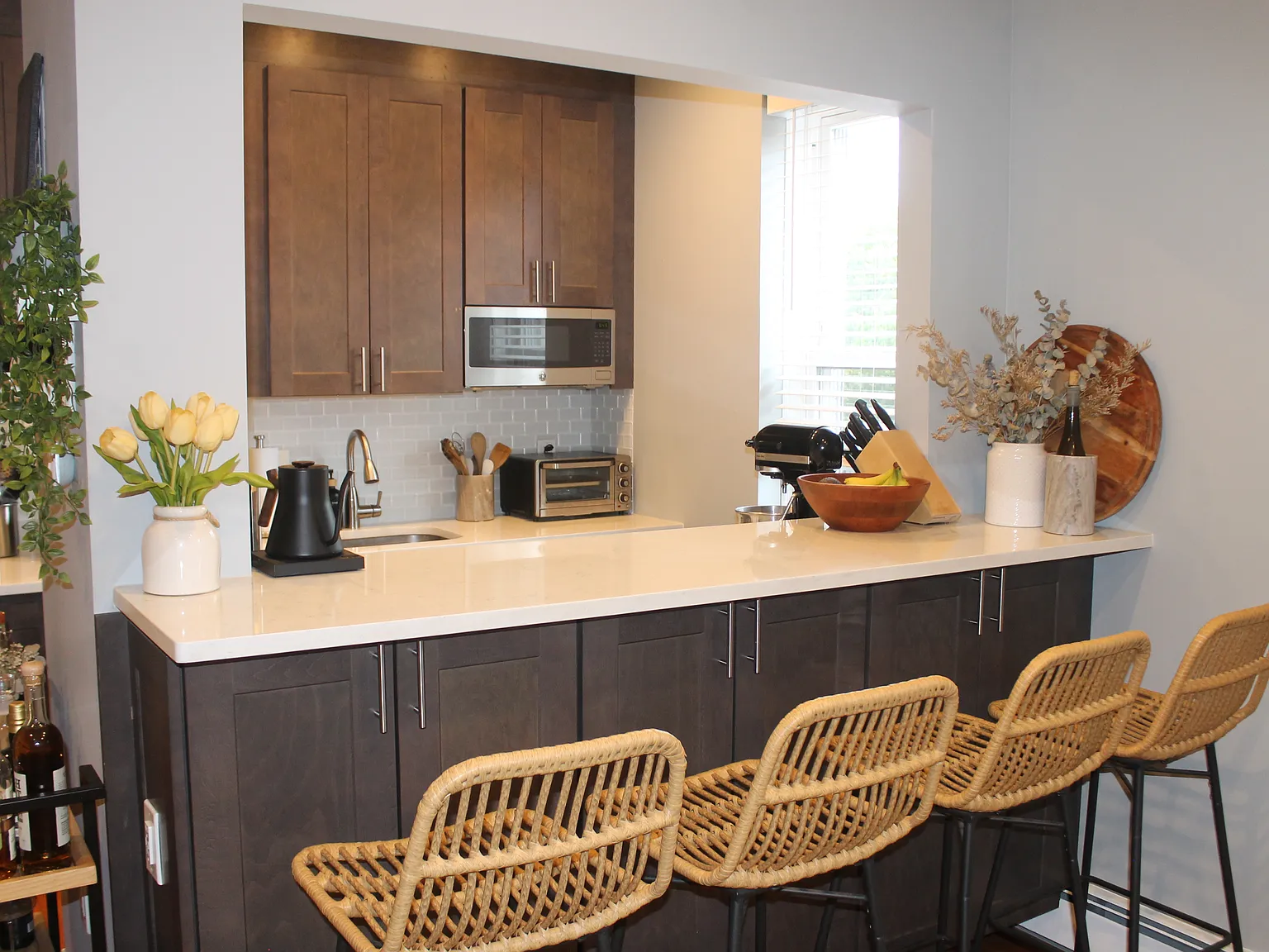 1 bed, 684 sqft, $3,350 — Photo 2