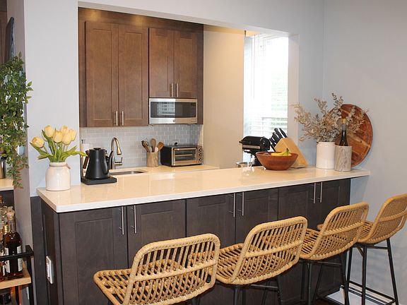 2nd image of 831 Clinton St APT 16