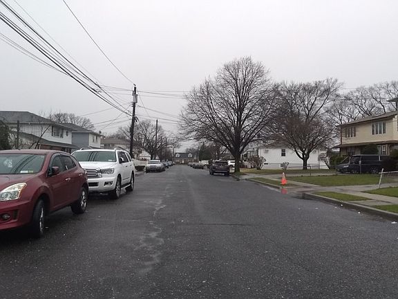 5th image of 540 Kirkman Ave