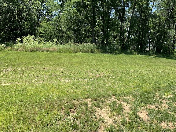 Large private back yard