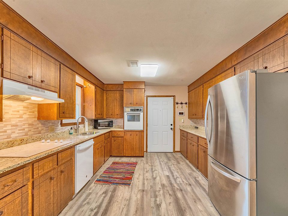 682 White Plains Rd, Gaffney, SC 29340 Zillow