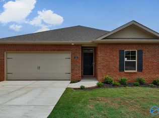 115 Settlement Dr, Huntsville, AL 35810