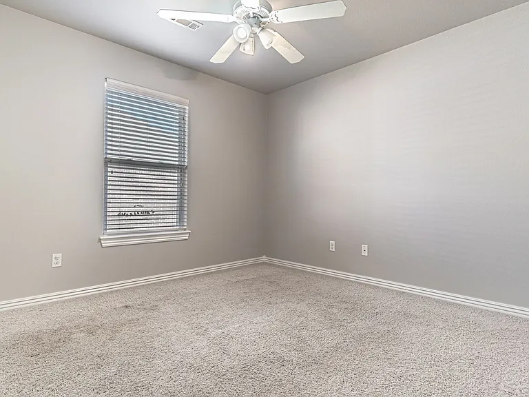 Jones - 261-263 Copper Oaks Dr — Photo 11