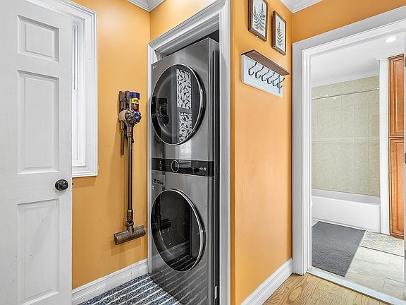 4th image of 117-48 140th St