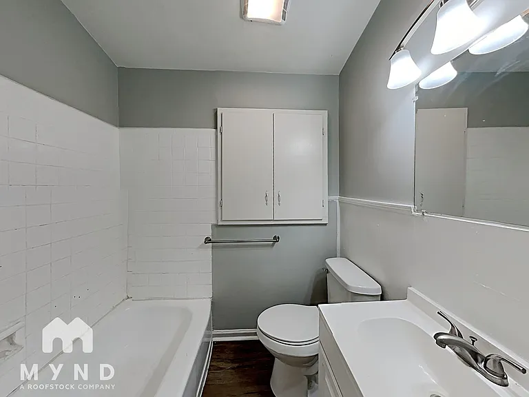 525 Karen St — Photo 13