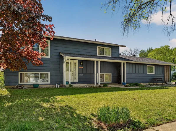 2104 Telemark Ln NW, Rochester, MN 55901