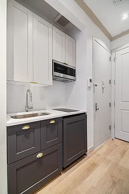 Rented by REAL New York | media 5