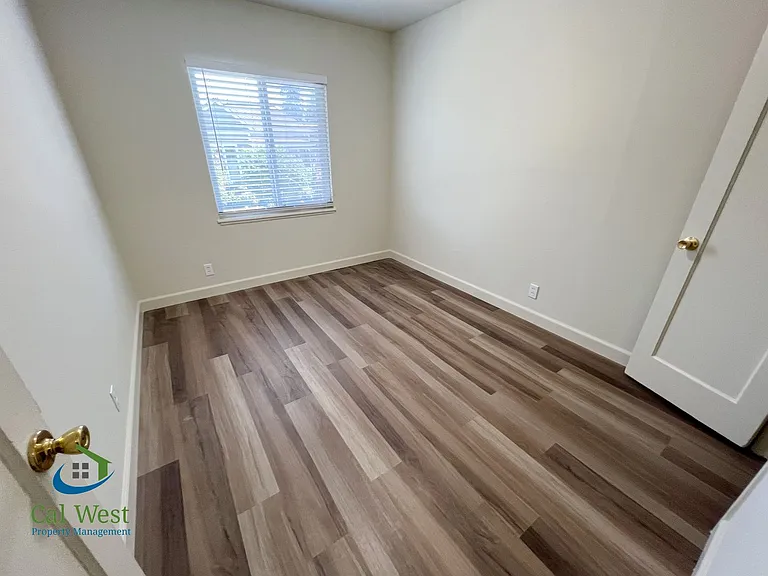 99 Atlas Ave — Photo 19