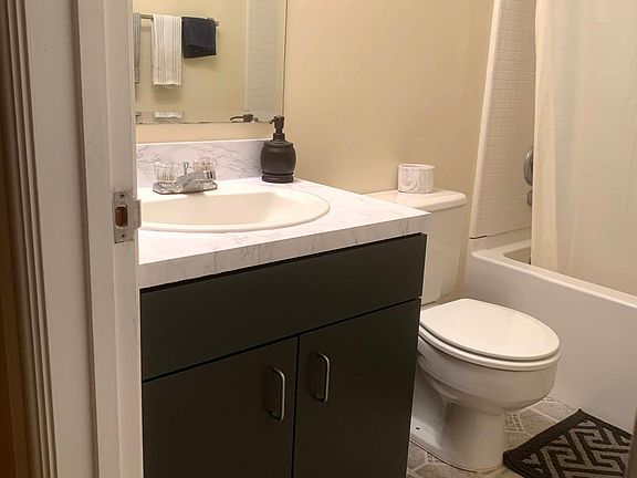 5th image of 115 N 1st St #314