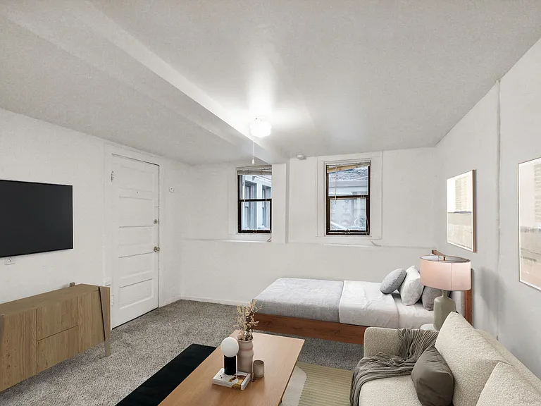Capitola Apartments — Photo 10