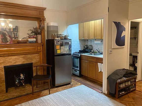 5th image of 249 W 102nd St APT 3A