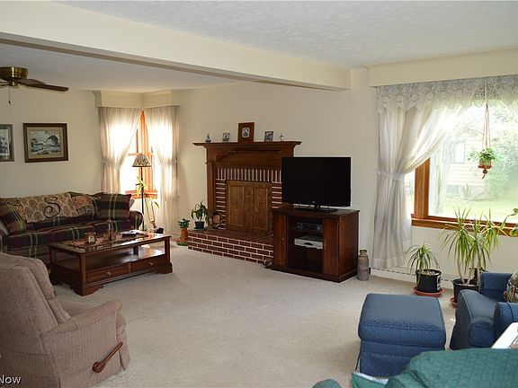 4th image of 2106 Ravenna St