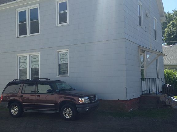 2nd image of 51 Indian Neck Ave APT 3