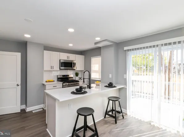 207 W Riverview Rd #207, Brooklyn, MD 21225