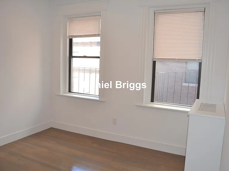 11 Queensberry St #15 — Photo 13
