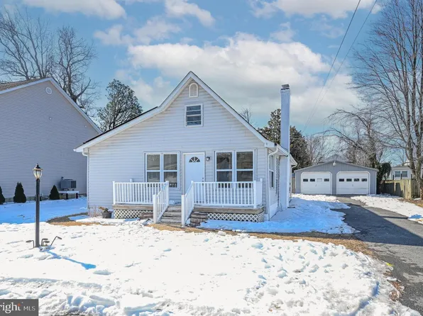 3718 4th Ave, Edgewater, MD 21037