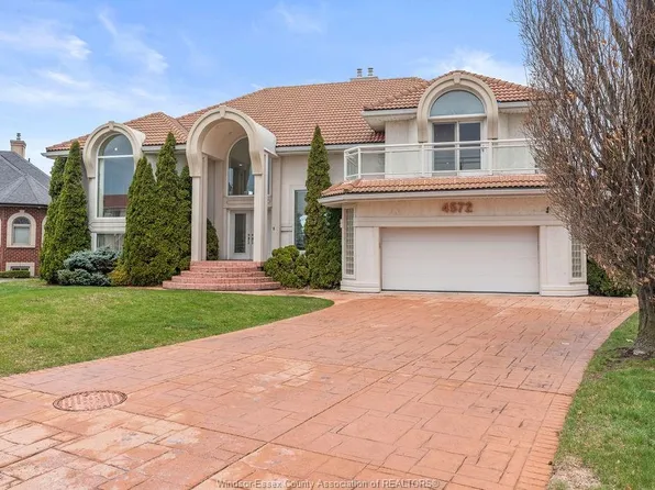 4572 Lake Grande Ct, Windsor, ON N9G 2R3