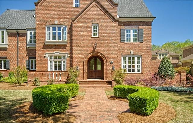 2nd image of 9256 Heydon Hall Cres
