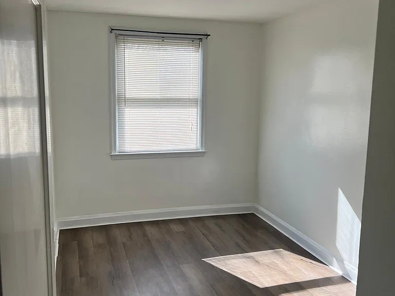 6815 Duluth Ave — Photo 6