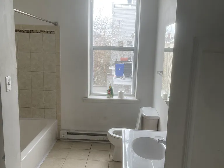 1320 Point Breeze Ave #A — Photo 6