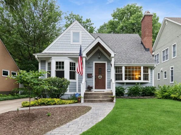 770 Highland Ave, Glen Ellyn, IL 60137