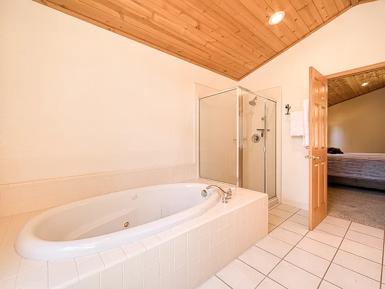 11325 Sitzmark Way — Photo 16