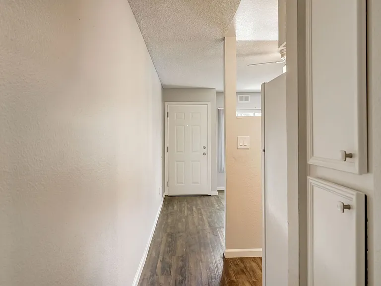 Point Loma Bay Apartments | Coastal Living Near the Beach — Photo 8