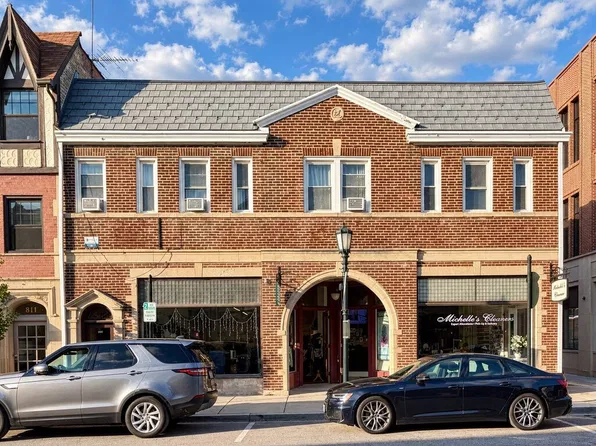 809 Elm St, Winnetka, IL
