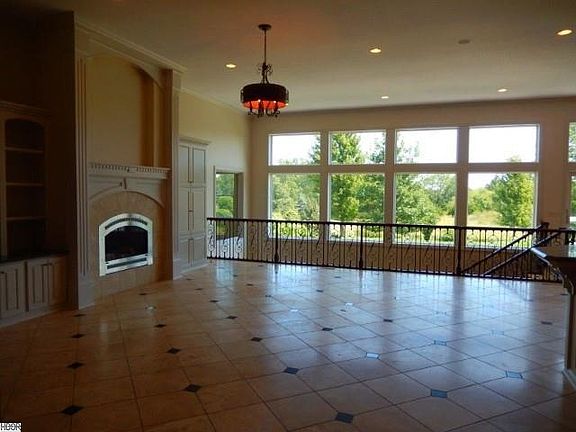 2nd image of 3800 Cherry Hills Dr