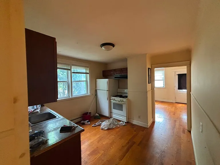 57 Lakeview Ave #A — Photo 2