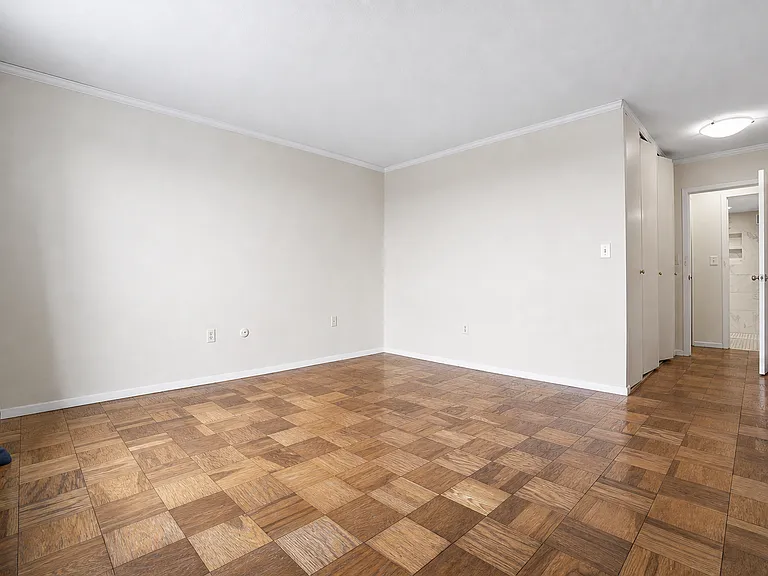 8 Whittier Pl #21B — Photo 2