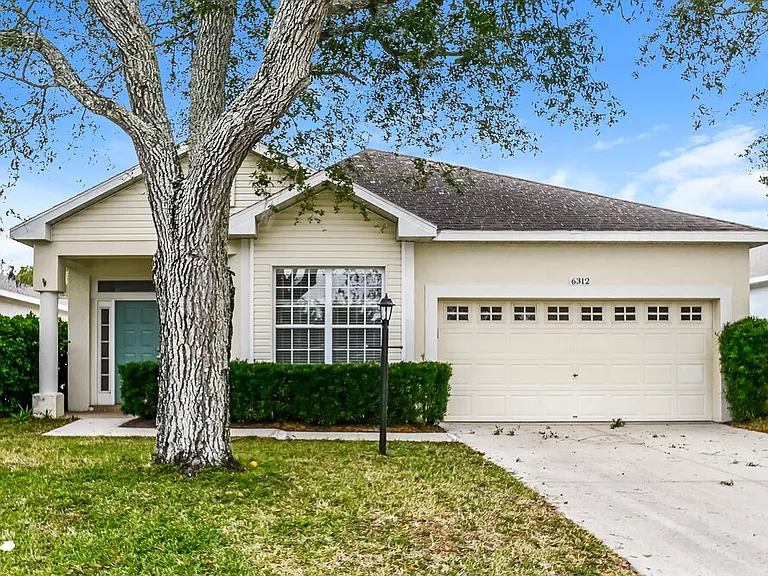 6312 Blackberry Ln — Photo 1