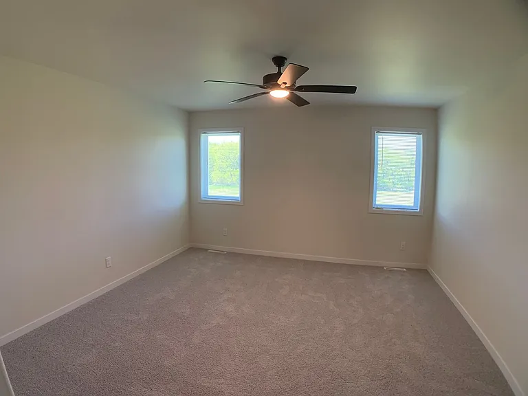 1360 Goldenwood Dr NW — Photo 34