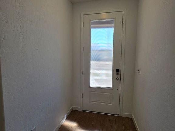 5th image of 1331 S Velie St