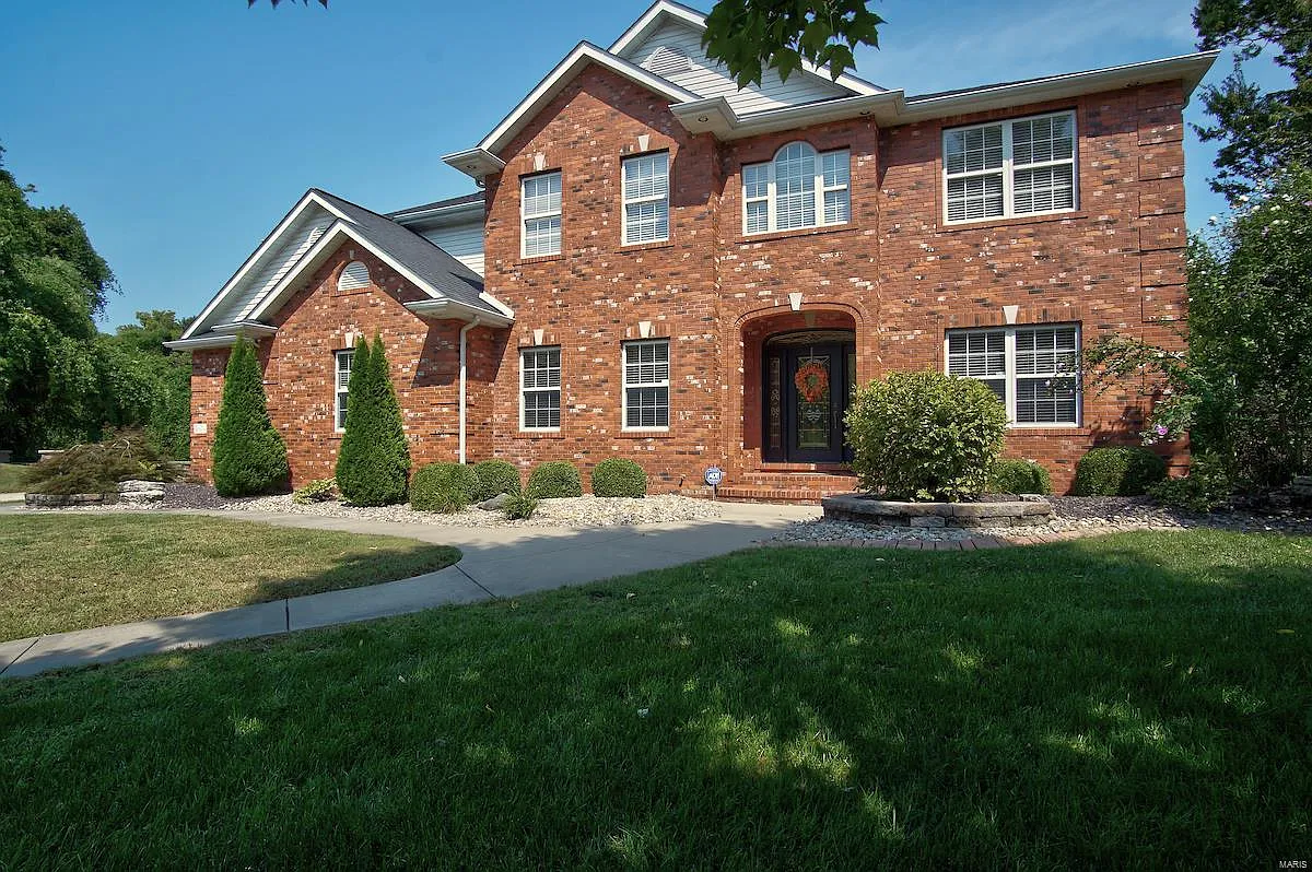 13 Timberwood Dr photo 1