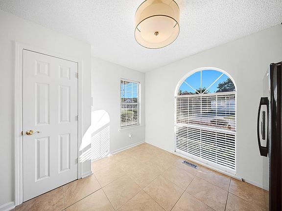 5th image of 1025 Bradford Ridge Ln
