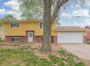 1115 N Burrows St, Belle Plaine, KS 67013